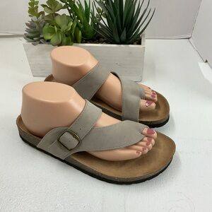 Cliffs by WHITE MOUNTAIN Tan Slip-On Sandals in new condition